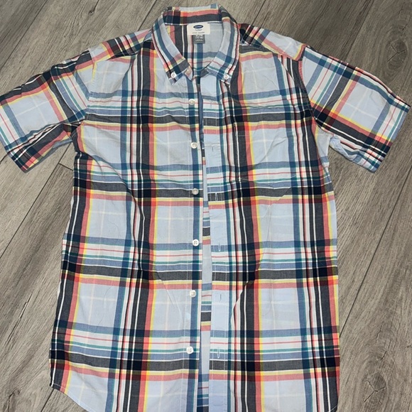 Boys Old Navy Short Sleeve Button Down - Picture 1 of 3